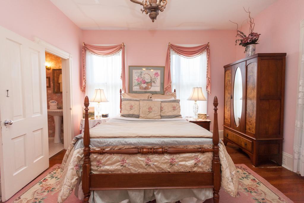 Alexander Homestead Bed And Breakfast St. Augustine Room photo